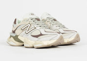 New Balance 9060 grey matter​ vu de profil
