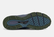 New Balance 990v4 MiUSA Navy Meteorite Kombu U990BG4 en mesh et suède bleu marine, gris Meteorite et vert Kombu avec semelle ENCAP vue de dessous. 