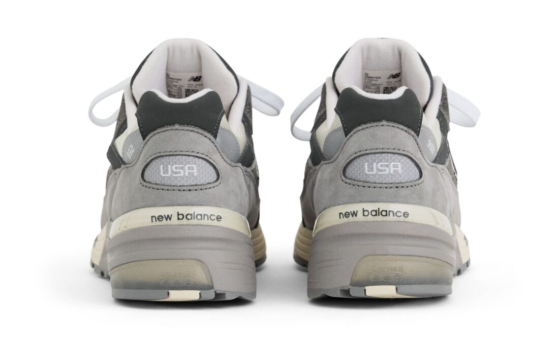 Sneaker New Balance 992 Made in USA Shadow Grey en suède gris premium et mesh respirant avec amorti ABZORB et SBS.