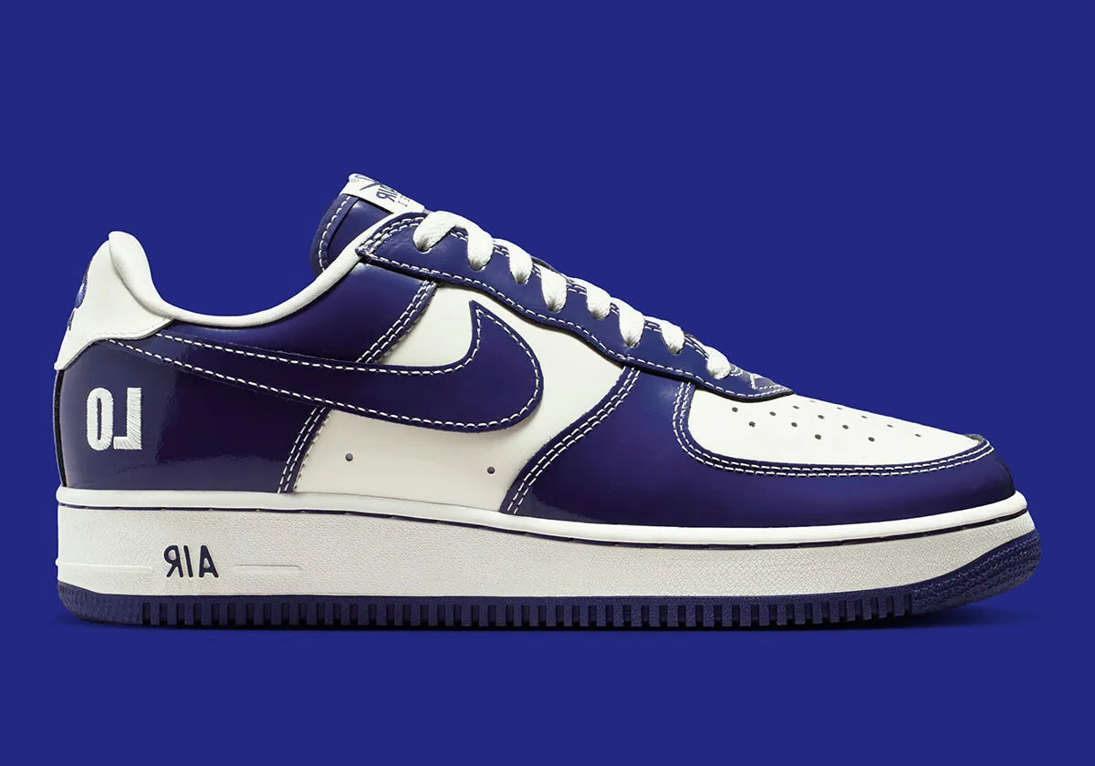 Nike Air Force 1 Low NIGO Last Orgy 2 en cuir premium avec détails exclusifs japonais et semelle Nike Air collector. vue de profil