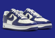Nike Air Force 1 Low NIGO Last Orgy 2 en cuir premium avec détails exclusifs japonais et semelle Nike Air collector. vue de 3/4