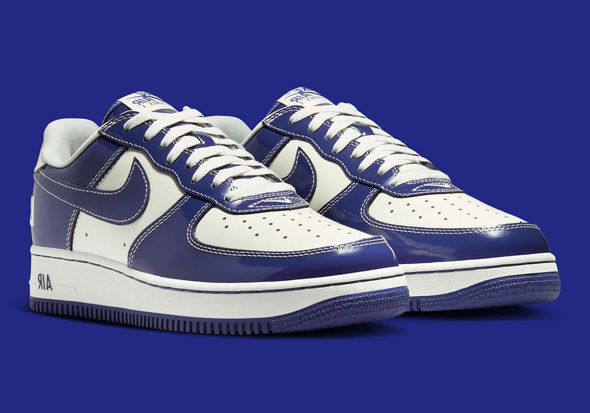 Nike Air Force 1 Low NIGO Last Orgy 2 en cuir premium avec détails exclusifs japonais et semelle Nike Air collector. vue de 3/4