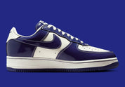 Nike Air Force 1 Low NIGO Last Orgy 2 en cuir premium avec détails exclusifs japonais et semelle Nike Air collector. vue de profil intérieur