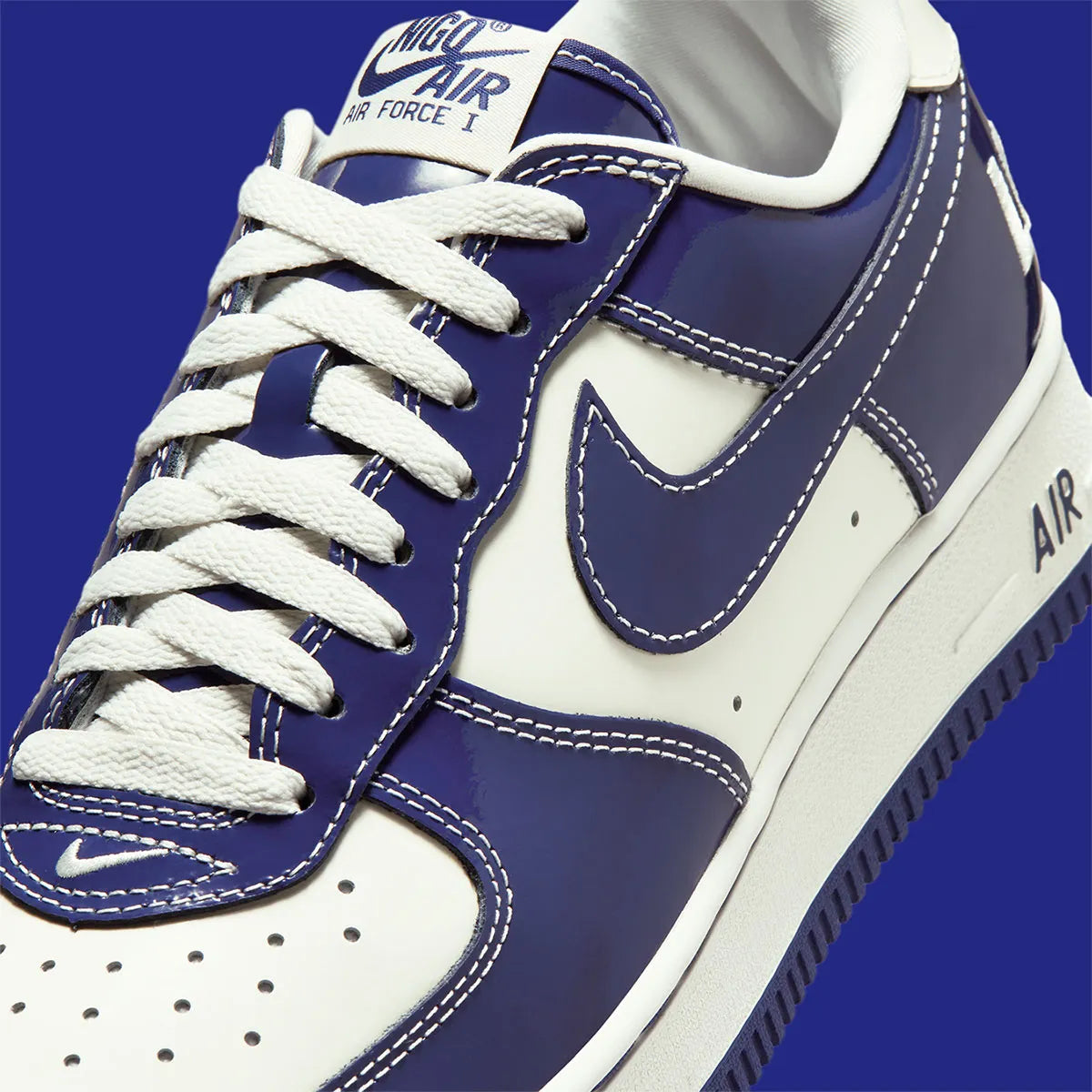 Nike Air Force 1 Low NIGO Last Orgy 2 en cuir premium avec détails exclusifs japonais et semelle Nike Air collector. zoom avant de la chaussure