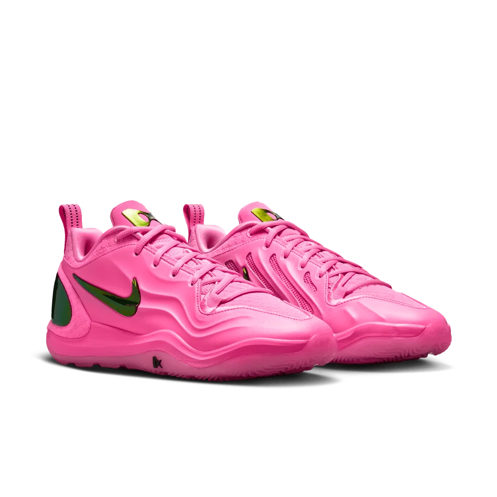 Nike A'Two Pink Beam rose en mesh technique avec amorti Zoom Air et détails signature A'ja Wilson. vue de 3/4