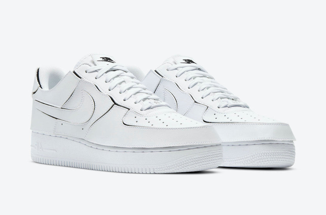 Nike Air Force 1/1 Cosmic Clay, sneaker blanche en cuir avec panneaux amovibles noirs et rouges Cosmic Clay et semelle Nike Air.