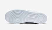 Nike Air Force 1/1 Cosmic Clay, sneaker blanche en cuir avec panneaux amovibles noirs et rouges Cosmic Clay et semelle Nike Air.