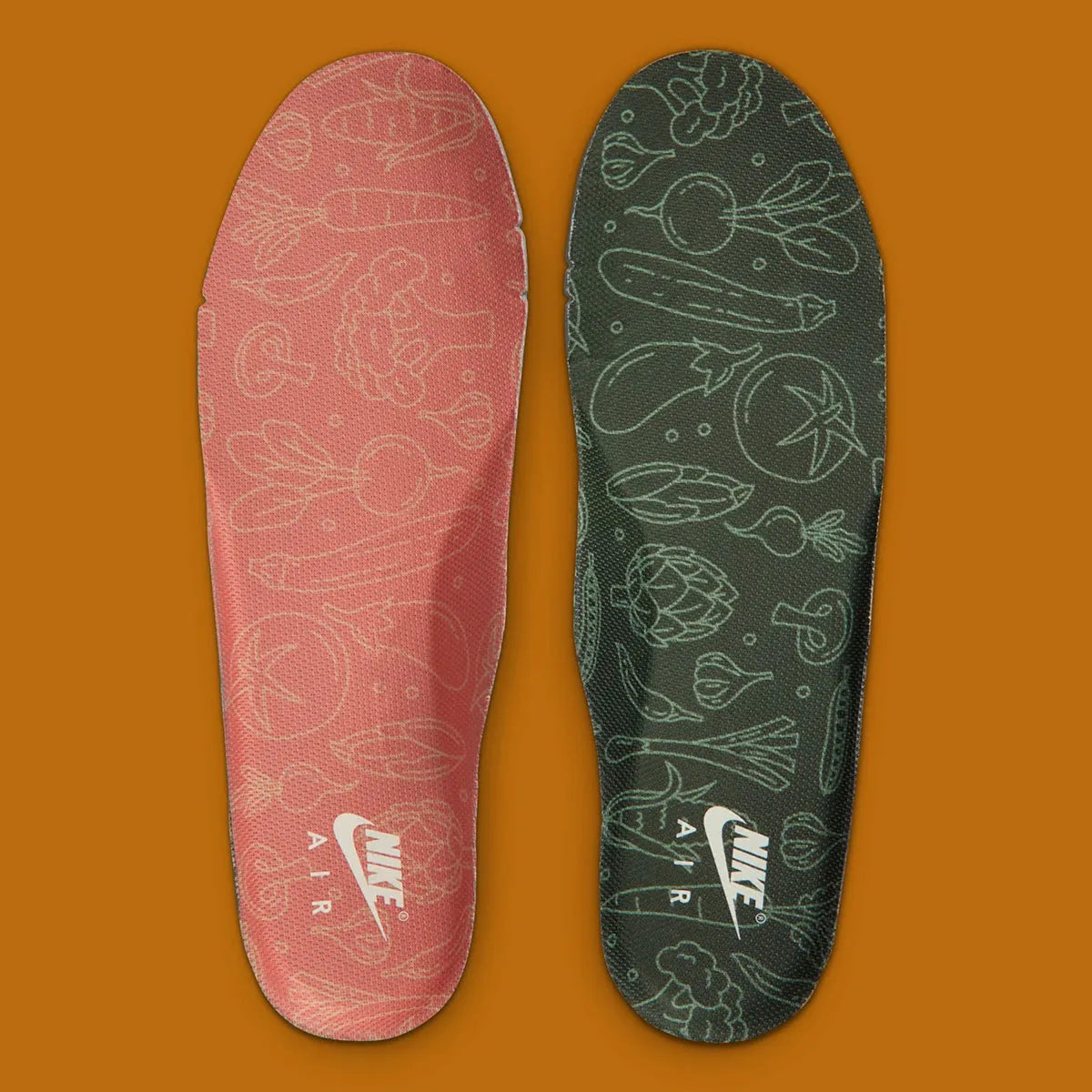 Semelles intérieures de la sneakers Nike Air Force 1 Low Doernbecher Oli Fasone-Lancaster en matériaux premium avec design expressif et semelle Nike Air iconique