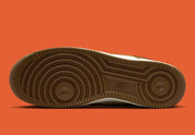 Sneakers Nike Air Force 1 Low 07 Mosswood Brown en cuir lisse premium avec amorti Air iconique et design intemporel