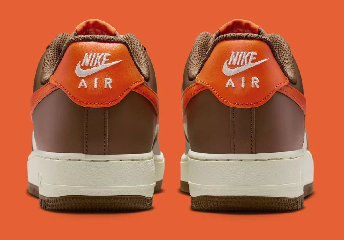 Sneakers Nike Air Force 1 Low 07 Mosswood Brown en cuir lisse premium avec amorti Air iconique et design intemporel