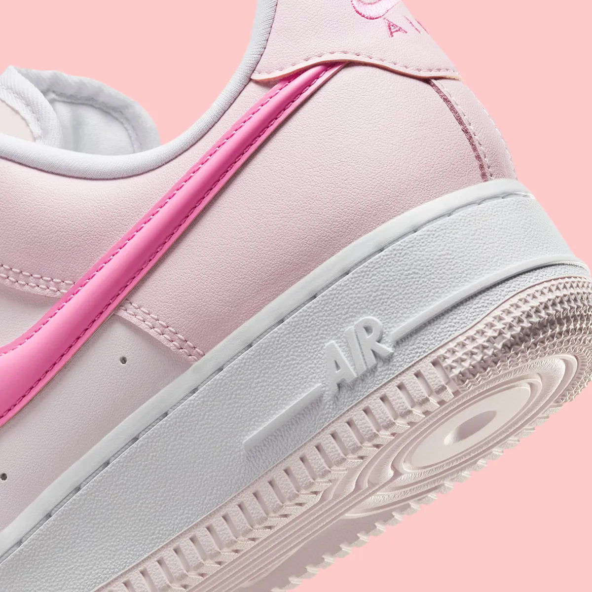 Nike Air Force 1 '07 LX Pearl Pink Paw Print – GlobalSneakers Nike Air Force 1 '07 LX Pearl Pink Paw Print – GlobalSneakers