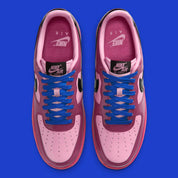 Sneakers Nike Air Force 1 Low roses Pink Cooler et Mulberry en cuir lisse avec amorti Air et design iconique