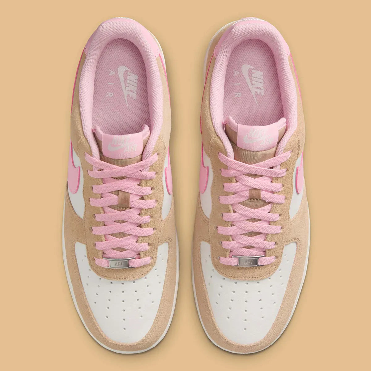 Sneakers Nike Air Force 1 Low 07 LV8 beige Rattan et rose Soft Rose en cuir premium avec amorti Air iconique