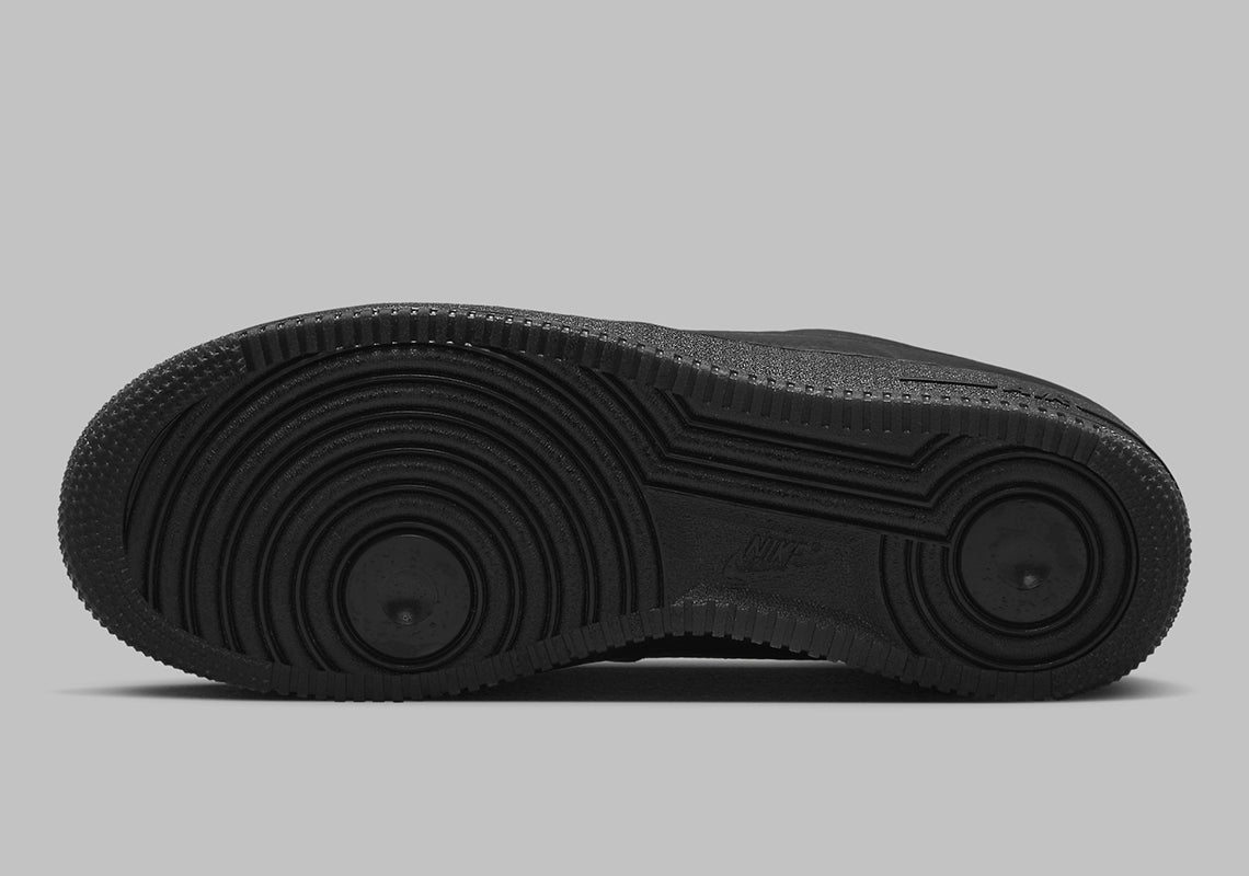 Nike Air Force 1 Low '07 Pro-Tech Waterproof Triple Black