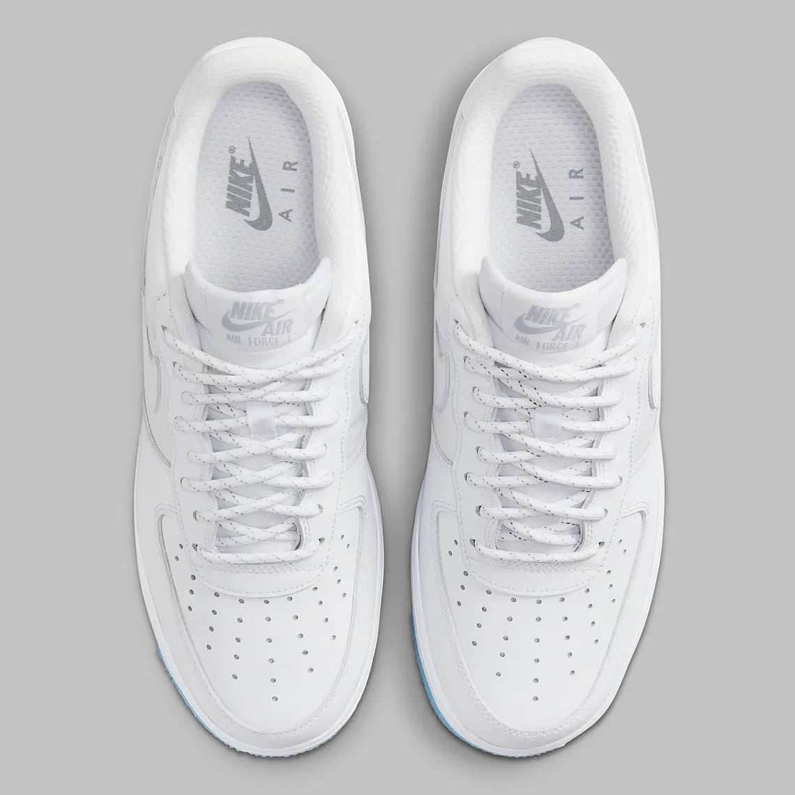 Nike air force 1 black with white sole shop