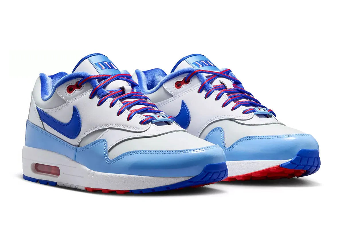 Nike Air Max 1 Atlanta Braves City Connect 2026 en mesh navy et rouge avec semelle Air visible et détails baseball exclusifs. vue de 3/4