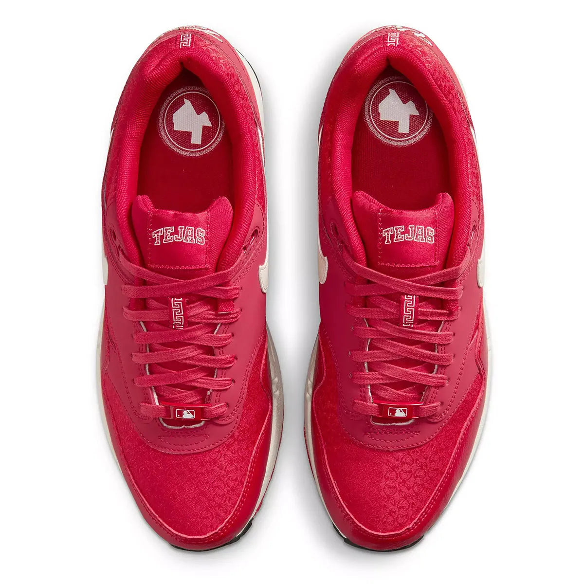 Nike Air Max 1 Texas Rangers City Connect 2026 avec coloris inspiré du baseball texan, unité Air visible et finitions premium.