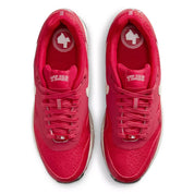 Nike Air Max 1 Texas Rangers City Connect 2026 avec coloris inspiré du baseball texan, unité Air visible et finitions premium.