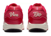 Nike Air Max 1 Texas Rangers City Connect 2026 avec coloris inspiré du baseball texan, unité Air visible et finitions premium.