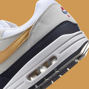  Chaussure de rue Nike Air Max 1 Olympic bleu , blanc , dorée , gris , semelle confortable , vu de coté