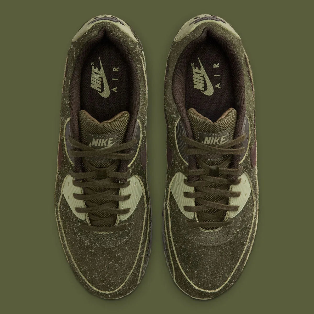 Sneakers Nike Air Max 90 Premium Skunk vert foncé en matières premium texturées avec unité Air visible et design iconique