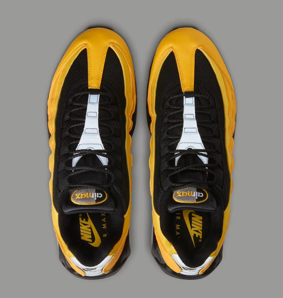 Sneakers Nike Air Max 95 OG Big Bubble Varsity Maize Black en mesh respirant et cuir premium avec amorti Air Max visible haut de gamme.Vue de haut
