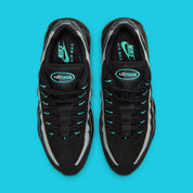 Sneakers Nike Air Max 95 noires avec accents Aurora Green en mesh et matières synthétiques avec amorti Air Max visible