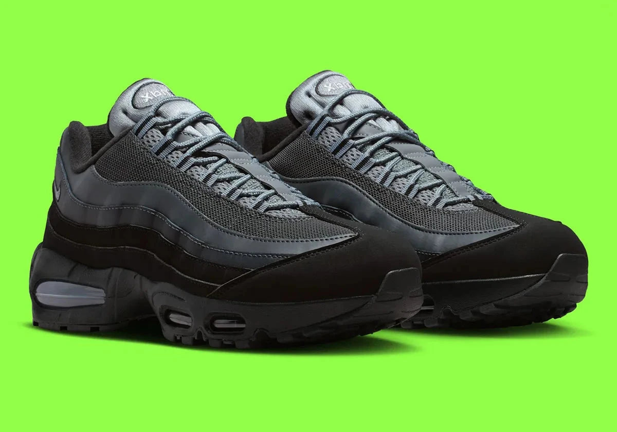 Nike Air Max 95 OG Big Bubble Black Lime Blast Anthracite, sneaker noire et anthracite avec détails vert Lime Blast et unités Max Air visibles.