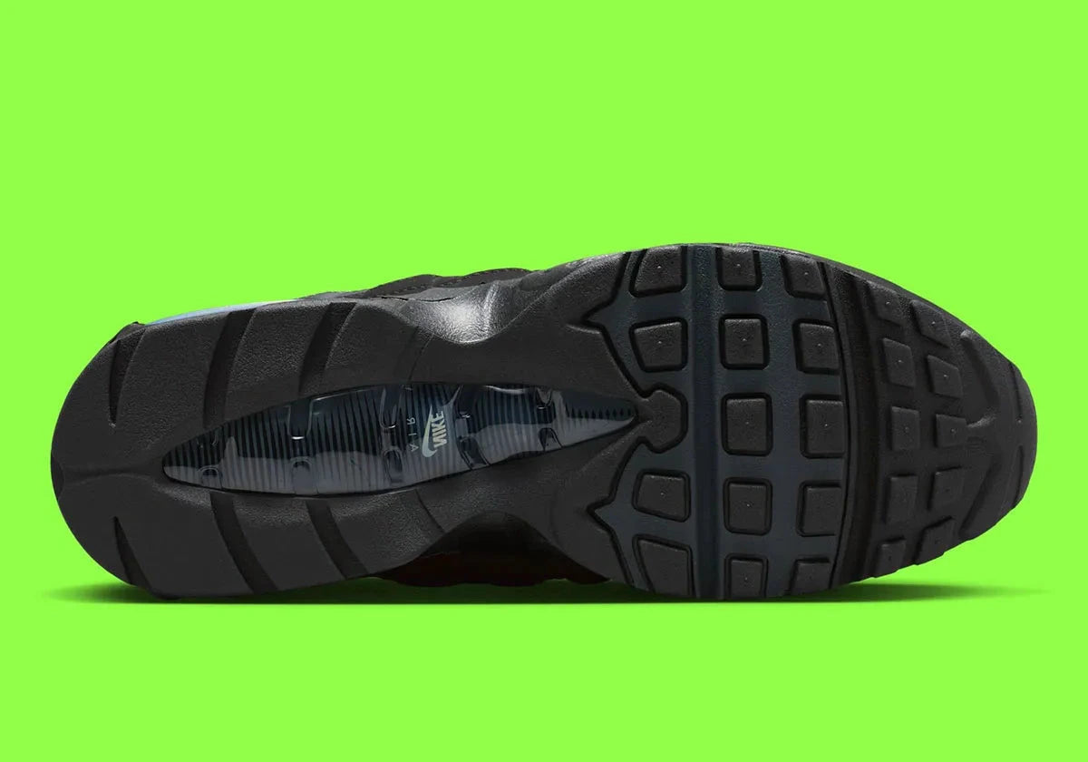 Nike Air Max 95 OG Big Bubble Black Lime Blast Anthracite, sneaker noire et anthracite avec détails vert Lime Blast et unités Max Air visibles.