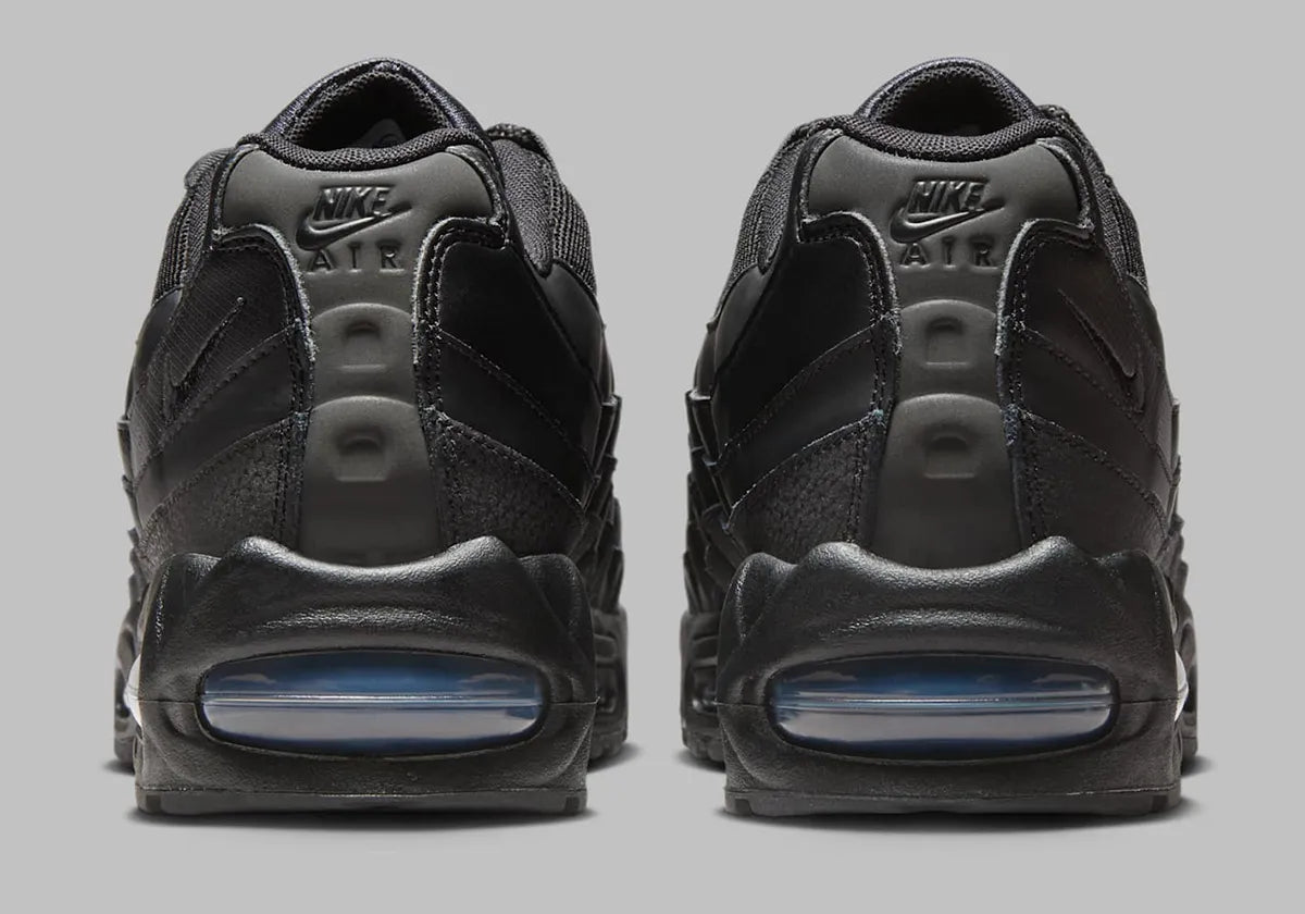 Sneakers Nike Air Max 95 OG Big Bubble en Black Patent avec mesh respirant, cuir premium et amorti Air Max maximal.Vue arrière 