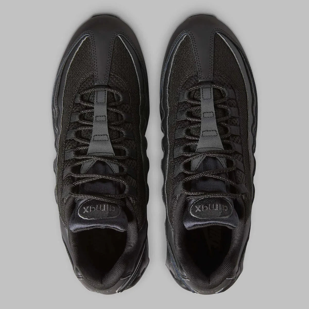 Sneakers Nike Air Max 95 OG Big Bubble en Black Patent avec mesh respirant, cuir premium et amorti Air Max maximal.Vue de haut 