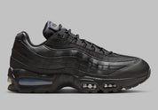 Sneakers Nike Air Max 95 OG Big Bubble en Black Patent avec mesh respirant, cuir premium et amorti Air Max maximal.Vue de coté 