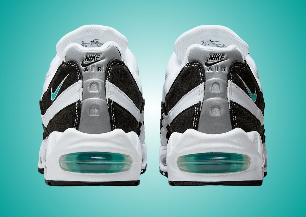 Sneakers Nike Air Max 95 OG Big Bubble noires avec contour Black Border en mesh et matières premium avec amorti Air Max visible. Vue de derrière 