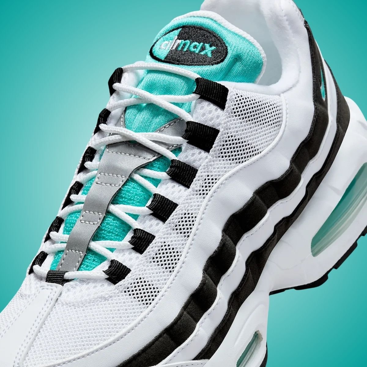 Sneakers Nike Air Max 95 OG Big Bubble noires avec contour Black Border en mesh et matières premium avec amorti Air Max visible. Zoom arrière 