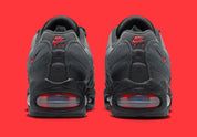 Sneakers Nike Air Max 95 OG Big Bubble noires avec accents Crimson et gris en mesh et matières premium avec amorti Air Max visible. Vue de derrière 