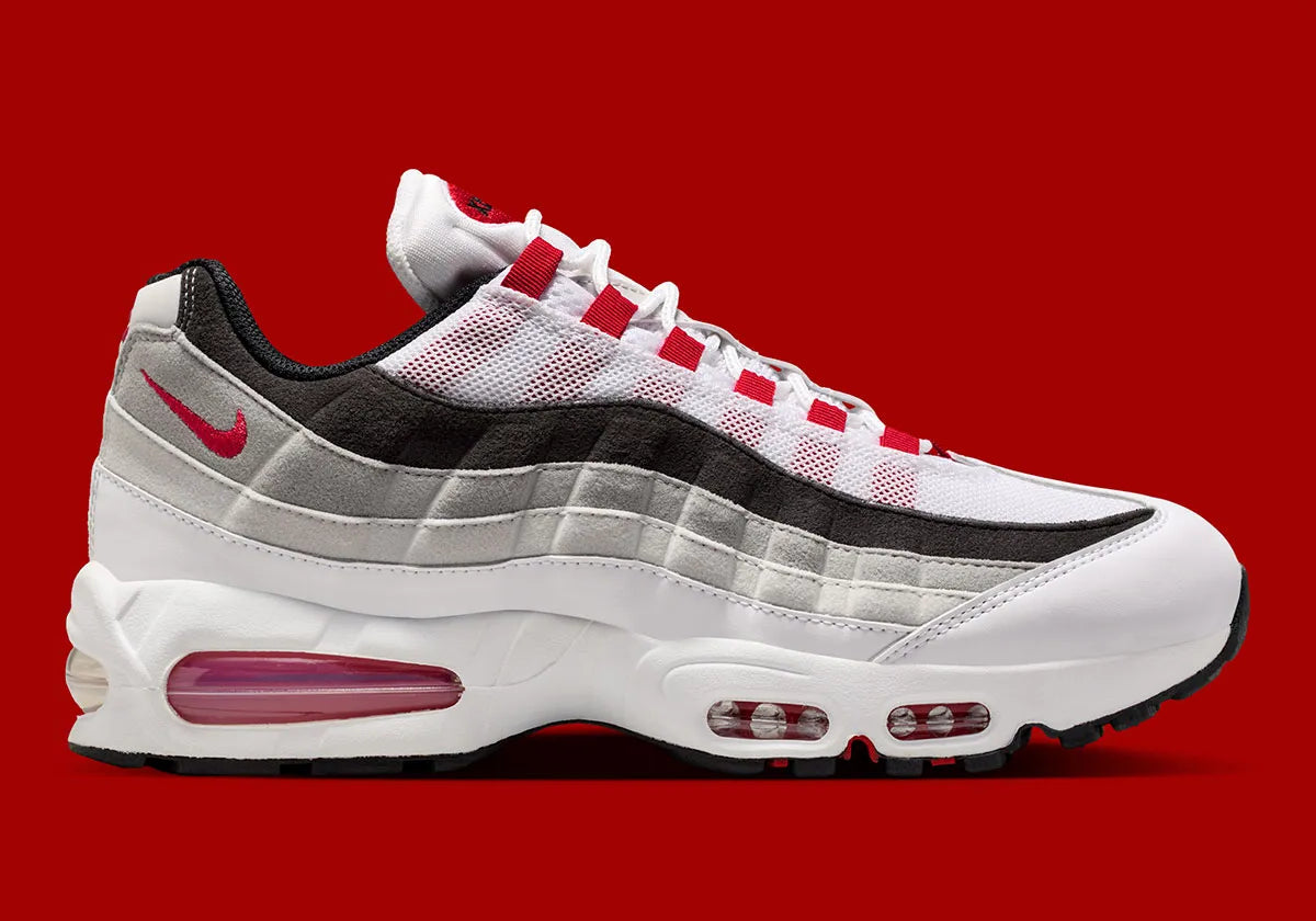 Nike Air Max 95 Comet Red IB7862-100, sneaker blanche et grise avec détails rouge Comet, panneaux ondulés et unité Max Air Big Bubble.