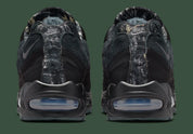 Sneaker technique au design outdoor premium, la Salomon XT-6 Walnut Huckleberry associe amorti performant, stabilité avancée et adhérence Contagrip pour un style fonctionnel ultra contemporain.