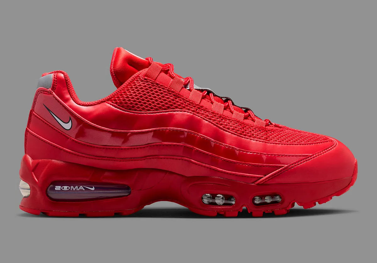 Nike Air Max 95 SE Big Bubble University Red en mesh rouge avec amorti Air visible et détails inspirés de la Total 90. vue de profil