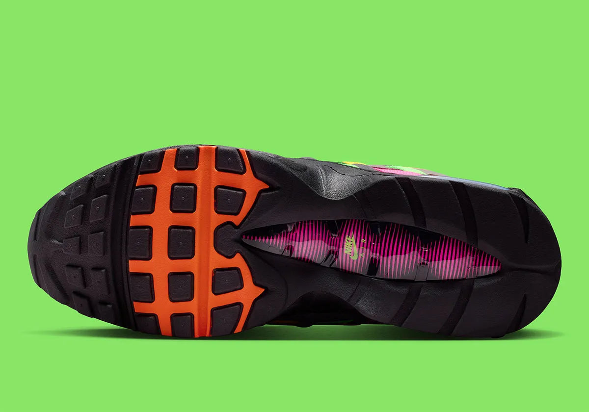 Nike Air Max 95 Big Bubble Woven Multi avec tige en textile tissé multicolore, renforts synthétiques, unités Max Air Big Bubble visibles et silhouette iconique inspirée du running.