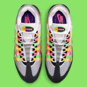 Nike Air Max 95 Big Bubble Woven Multi avec tige en textile tissé multicolore, renforts synthétiques, unités Max Air Big Bubble visibles et silhouette iconique inspirée du running.