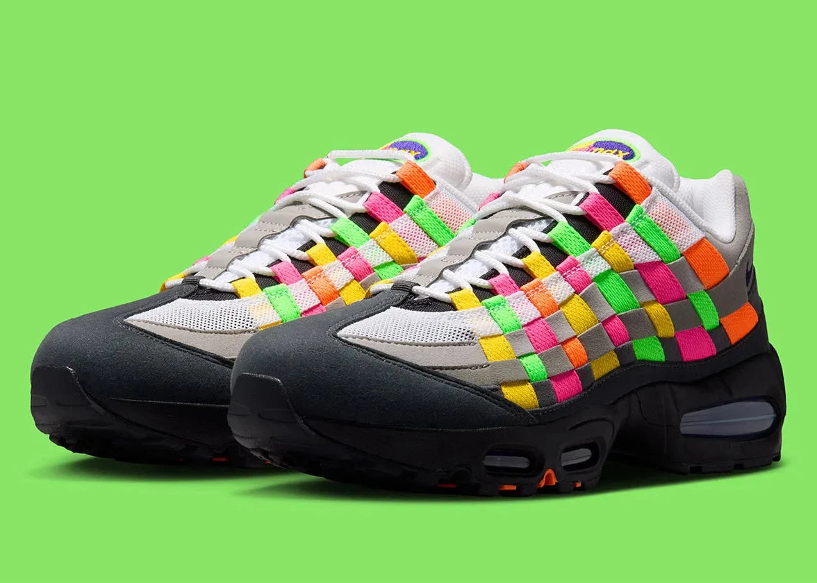 Nike Air Max 95 Big Bubble Woven Multi avec tige en textile tissé multicolore, renforts synthétiques, unités Max Air Big Bubble visibles et silhouette iconique inspirée du running.