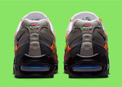 Nike Air Max 95 Big Bubble Woven Multi avec tige en textile tissé multicolore, renforts synthétiques, unités Max Air Big Bubble visibles et silhouette iconique inspirée du running.