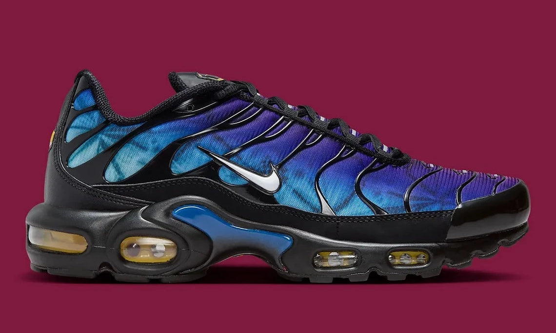 Baskets Nike Air Max Plus 25th Anniversary – silhouette iconique de 1998 revisitée, vue de face