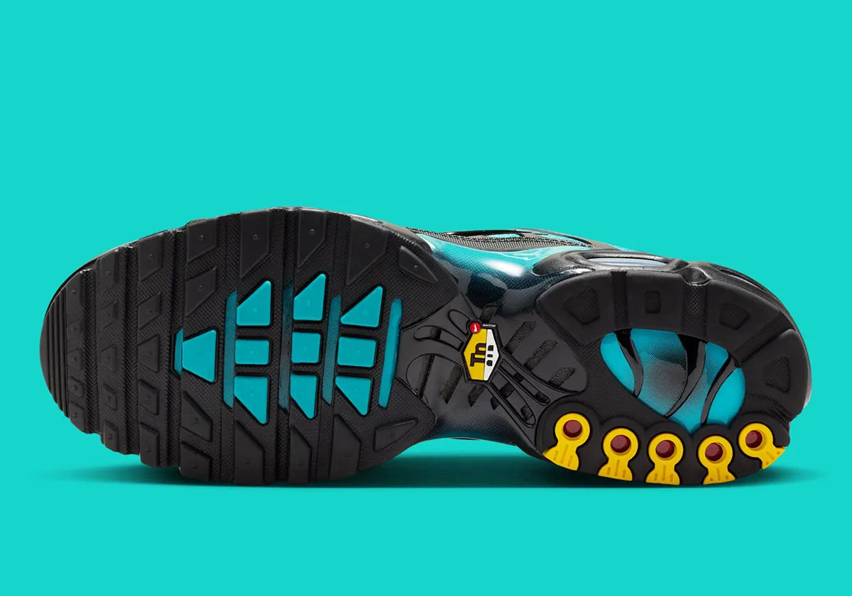air max plus tn bleu noir aurora green