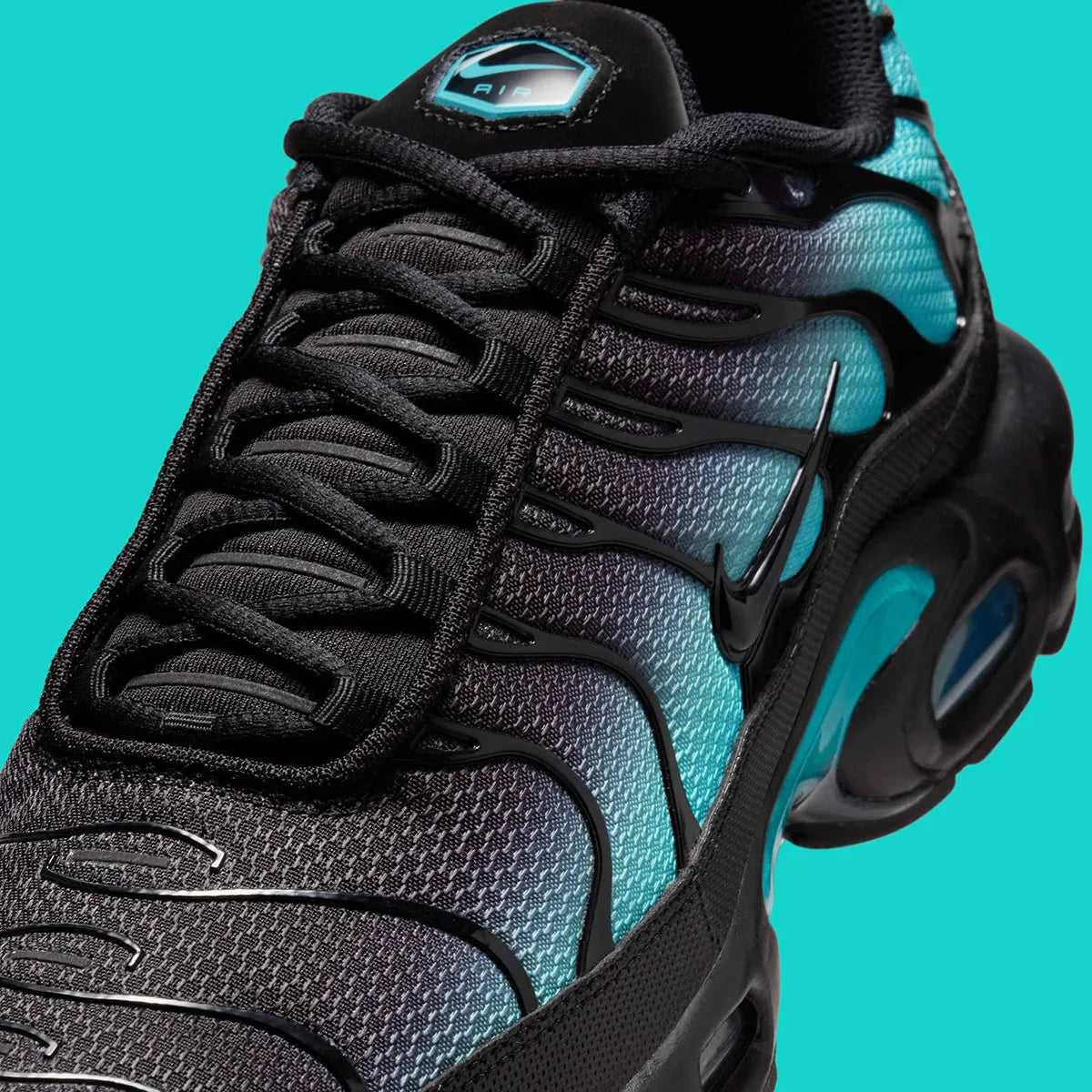 air max plus tn bleu noir aurora green