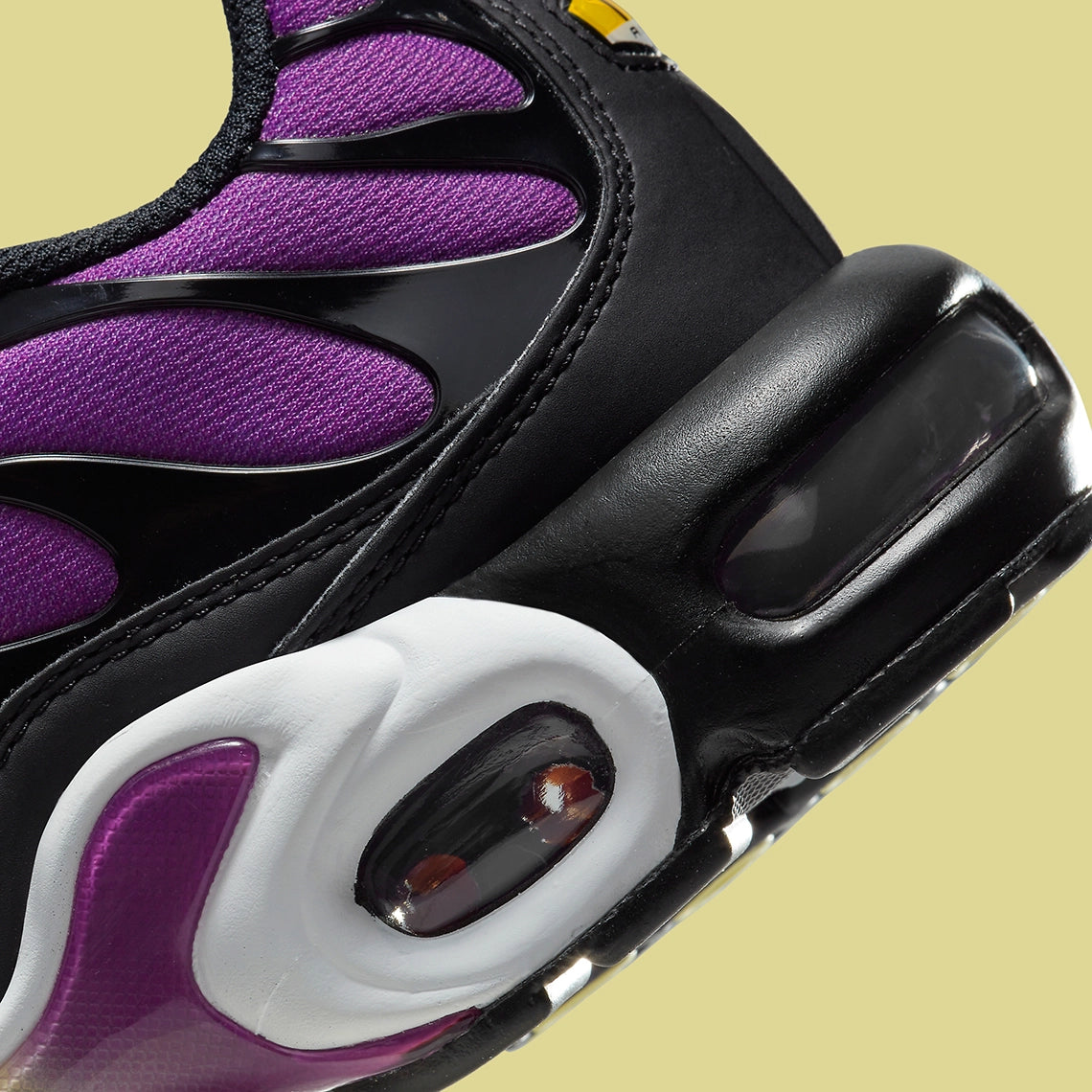 Nike Air Max Plus Fuchsia Pale Yellow GlobalSneakers