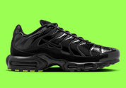 Sneakers Nike Air Max Plus Black Chrome noires avec détails chromés en mesh technique et cage TPU avec amorti Tuned Air visible
