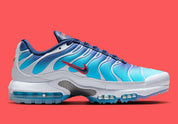 Chaussure de ville air max plus tn golf bleu été, bleu, blanc, swooch avec contour en rouge, chaussure légère, vue de profil
