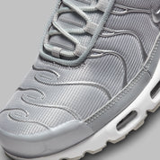 TN metallic silver