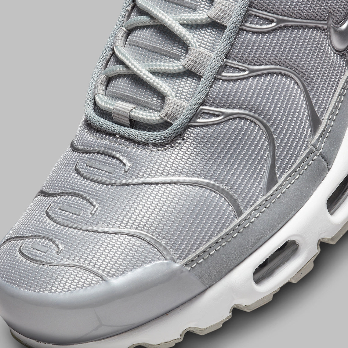 Air max sales plus metallic silver